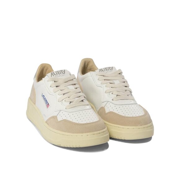 Autry Medalist Low Sneakers IT 36 Women - Picture 2 of 5